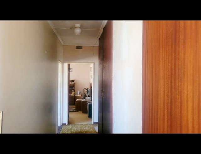 3 BEDROOM HOUSE FOR SALE IN WILLOW PARK